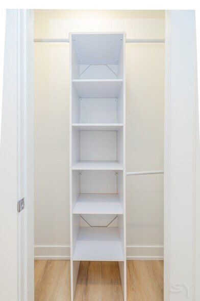 More Photos Of 6050 Eberhart ave, Chicago Apartments For Sale