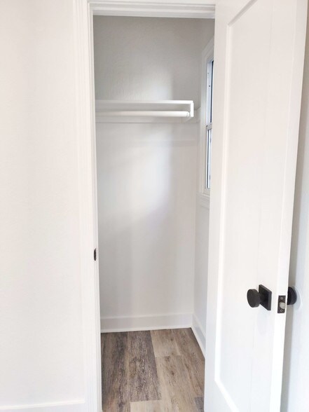 More Photos Of 537 N Orange Dr, Los Angeles Apartments For Sale