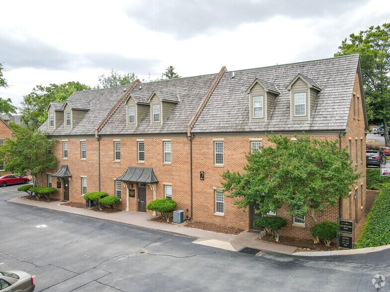 More Photos Of 9724 Kingston Pike, Knoxville Unknown For Lease