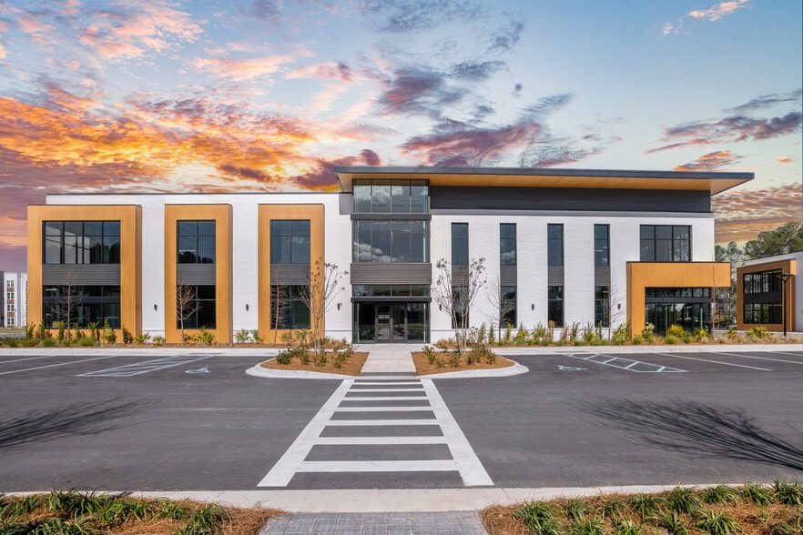 More Photos Of 415 Brighton Park Blvd, Summerville Office Residential For Sale