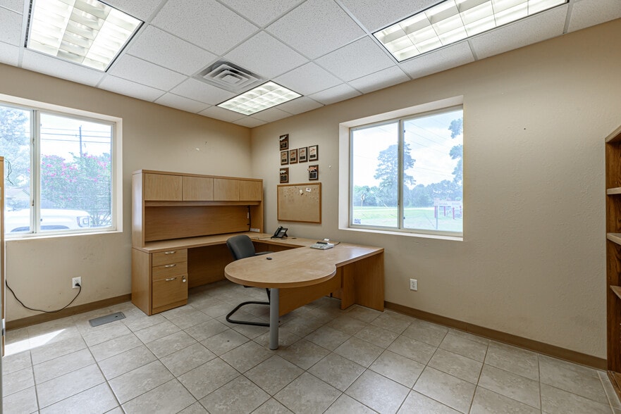 More Photos Of 20519 Rhodes Rd, Spring Lodge Meeting Hall For Sale