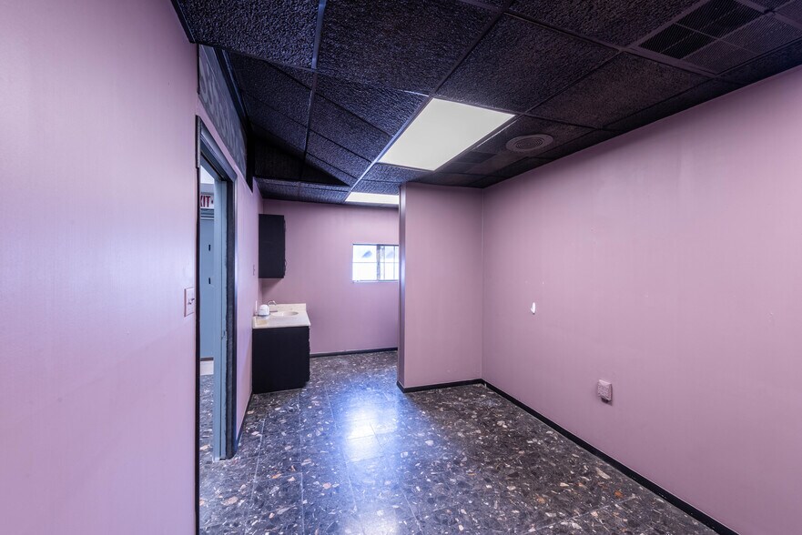 More Photos Of 312 E 2nd St, Alice Healthcare For Sale