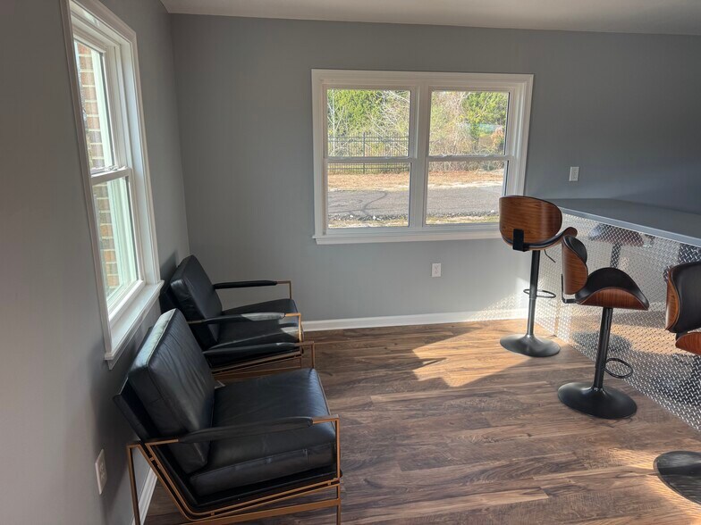 More Photos Of 2028 Travis Rd, Columbia Specialty For Sale