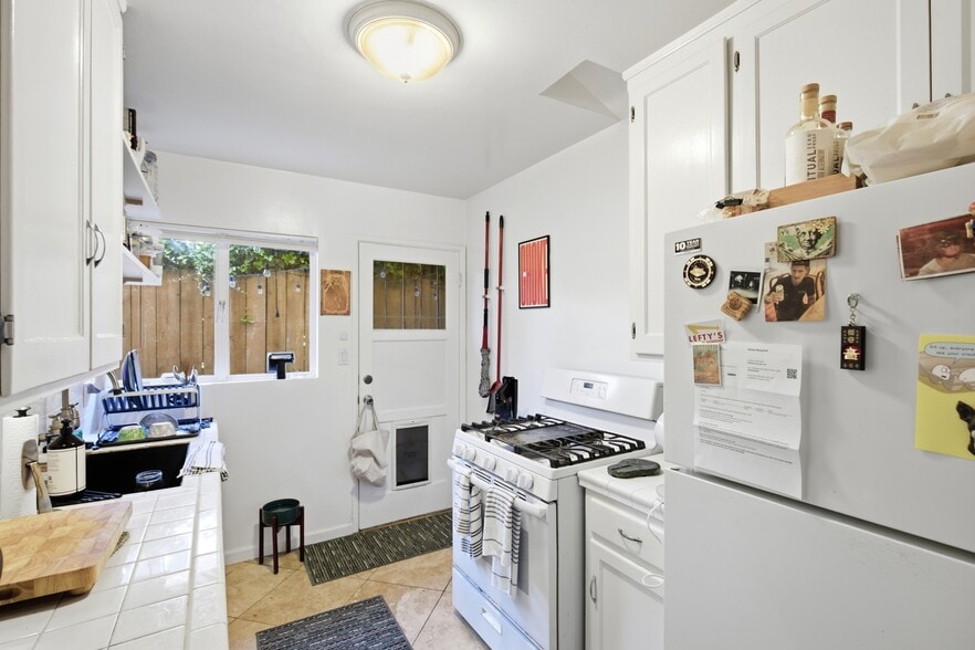 More Photos Of 4001 Riviera Dr, San Diego Apartments For Sale