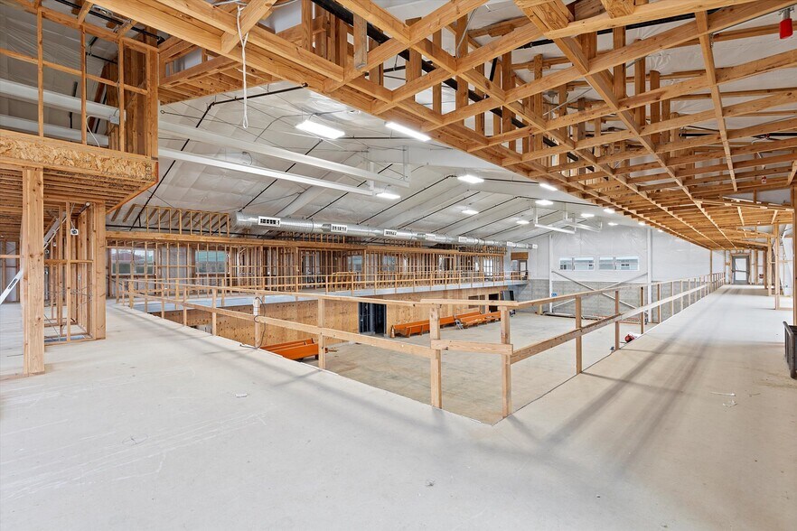 More Photos Of 1025 NW Grove st, Newport Industrial For Sale