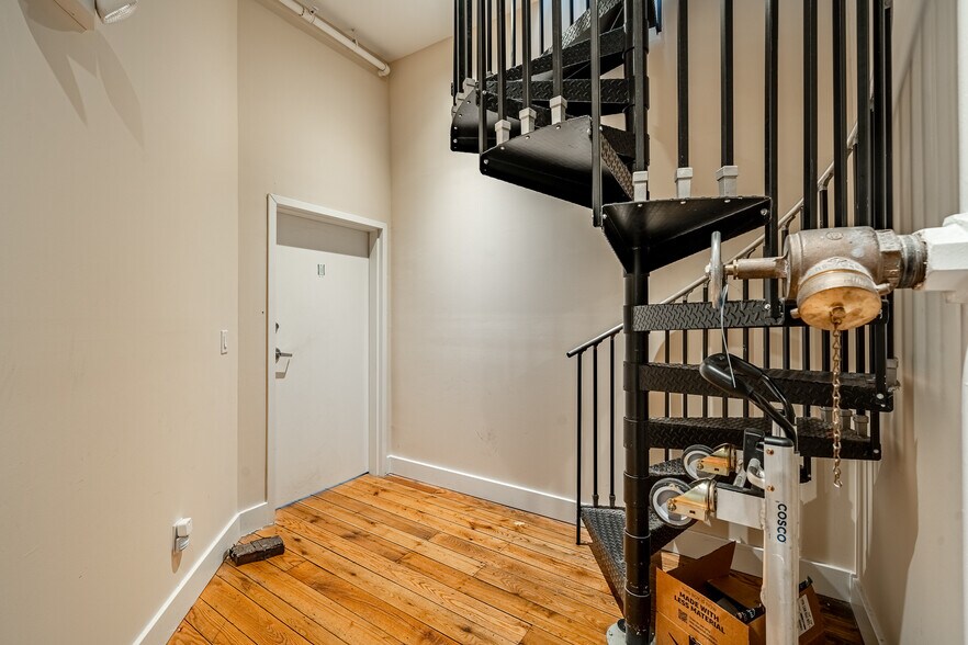 More Photos Of 235 Bridge St, Phoenixville Storefront Retail Residential For Sale