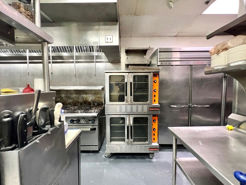 More Photos Of 223 Valencia Ave, Coral Gables Restaurant For Sale