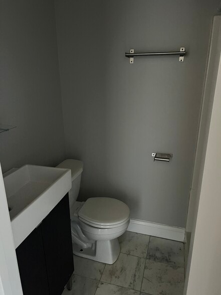 More Photos Of 191 Everett St, Boston Apartments For Sale