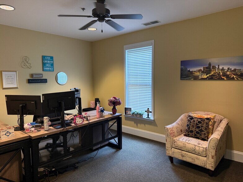 More Photos Of 291 Heritage Walk, Woodstock Office For Sale