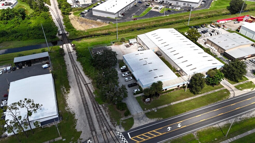 More Photos Of 3489 All American Blvd, Orlando Warehouse For Lease