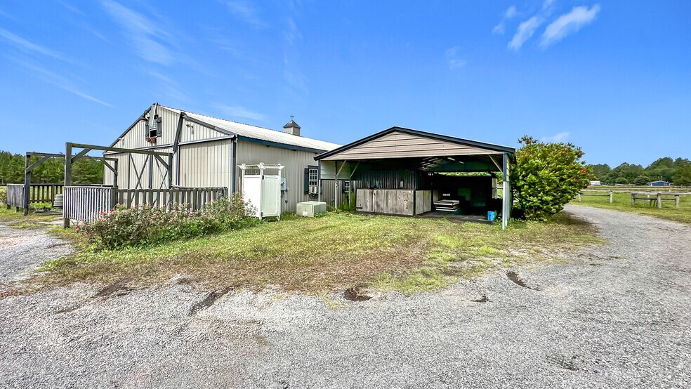 More Photos Of 46700 Middle Rd, Callahan Land For Sale