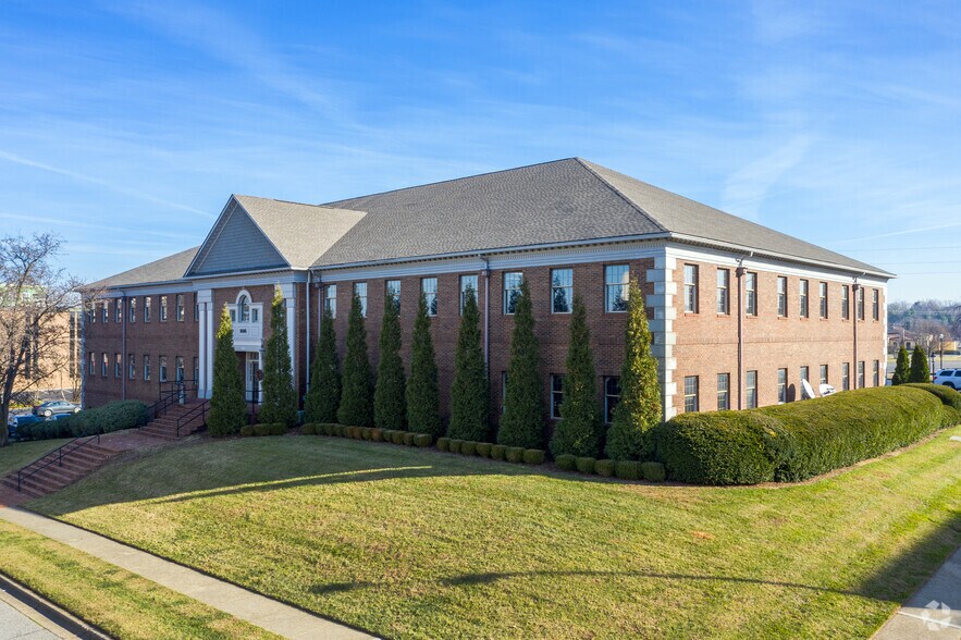 More Photos Of 9505 Williamsburg Plaza, Louisville Office For Lease