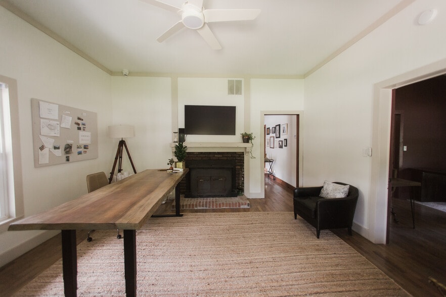 More Photos Of 6700 Shady grove Rd, Cumming Office Residential For Sale