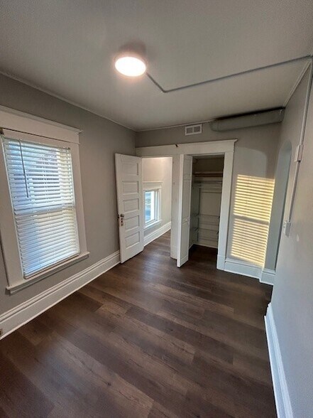 More Photos Of 834 Sherman St SE, Grand Rapids Apartments For Sale