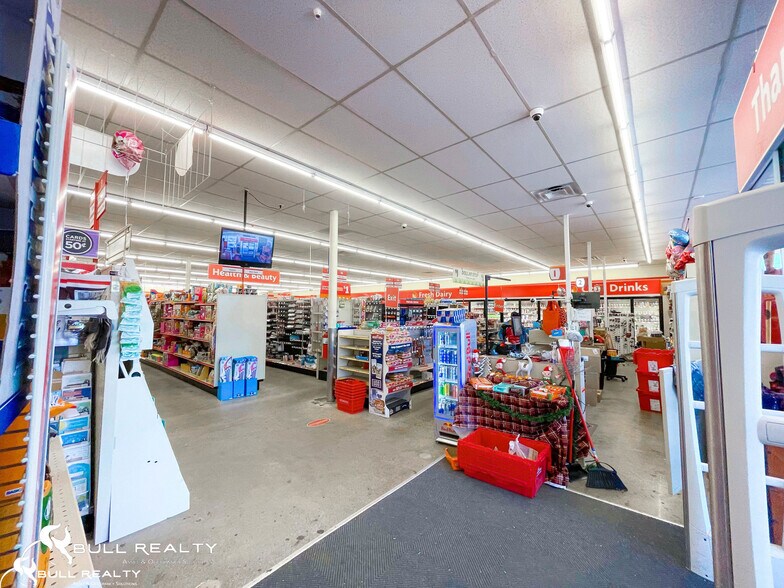 More Photos Of 3277 Taylor Blvd, Louisville Freestanding For Sale