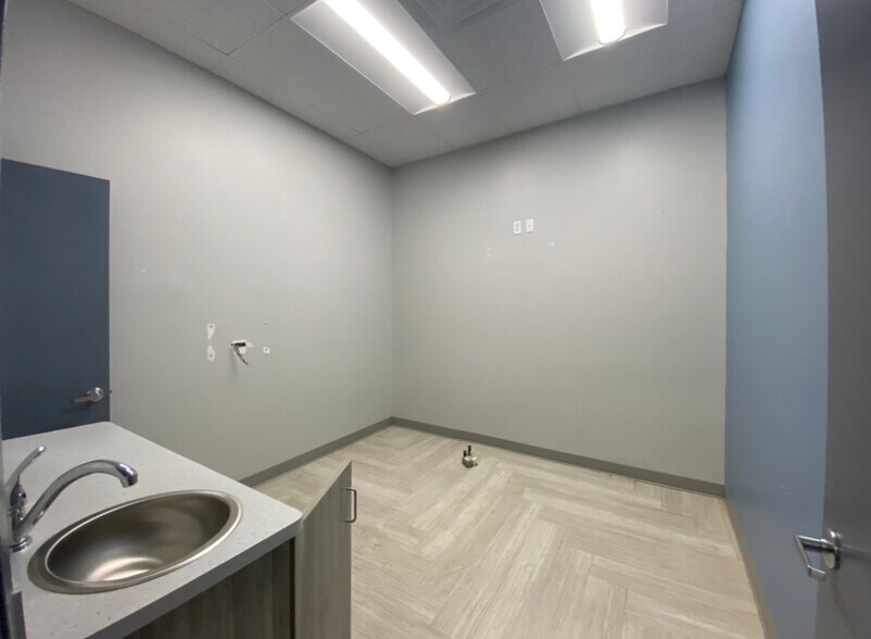 More Photos Of 12701-12797 Westheimer Rd, Houston Unknown For Lease