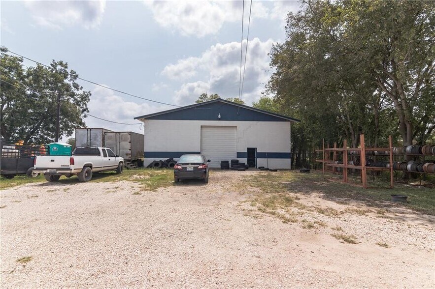 More Photos Of 106 Parsons st, Manor Land For Sale