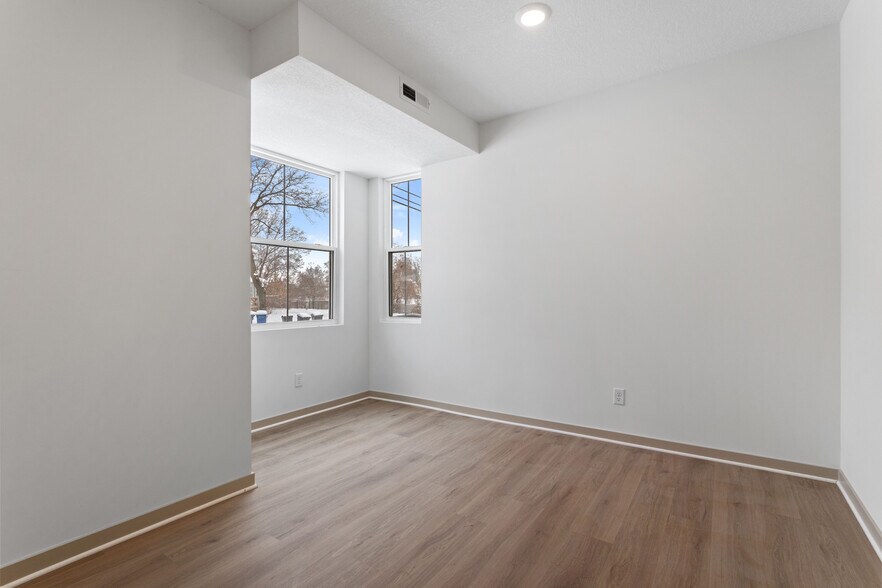 More Photos Of 814 6th St SE, Minneapolis Apartments For Sale