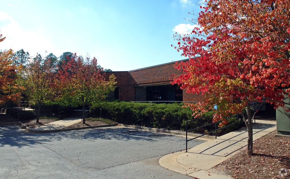 More Photos Of 211 Prime Pt, Peachtree City Office For Lease