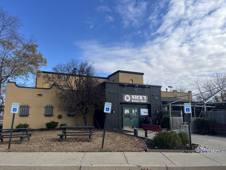 More Photos Of 4501 Woodhaven Rd, Philadelphia Restaurant For Sale