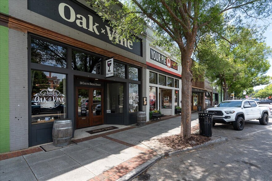 More Photos Of 114 S Broad St, Monroe General Retail For Sale