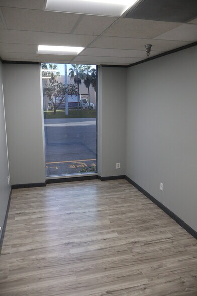 More Photos Of 3001 SW 10th St, Pompano Beach Coworking Space