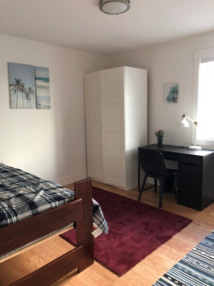 More Photos Of 1628 Tyler St, Berkeley Apartments For Sale