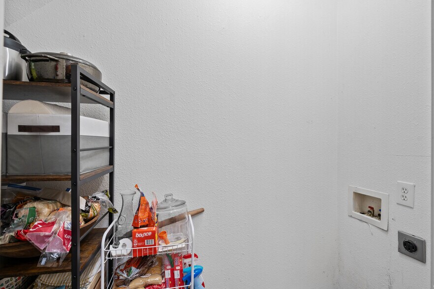 More Photos Of 140 S Chase St, Heppner Apartments For Sale