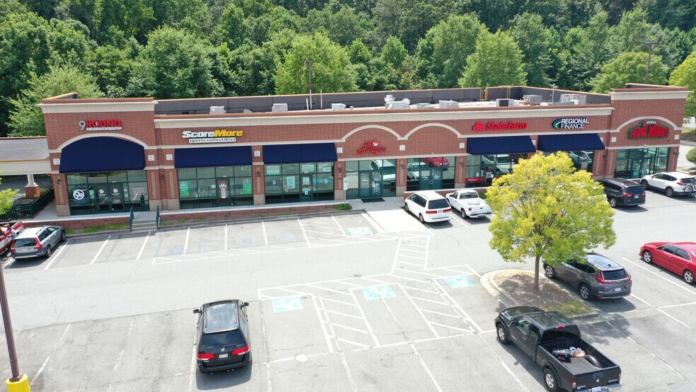 More Photos Of 5049 Country Club Rd, Winston-Salem Unknown For Lease