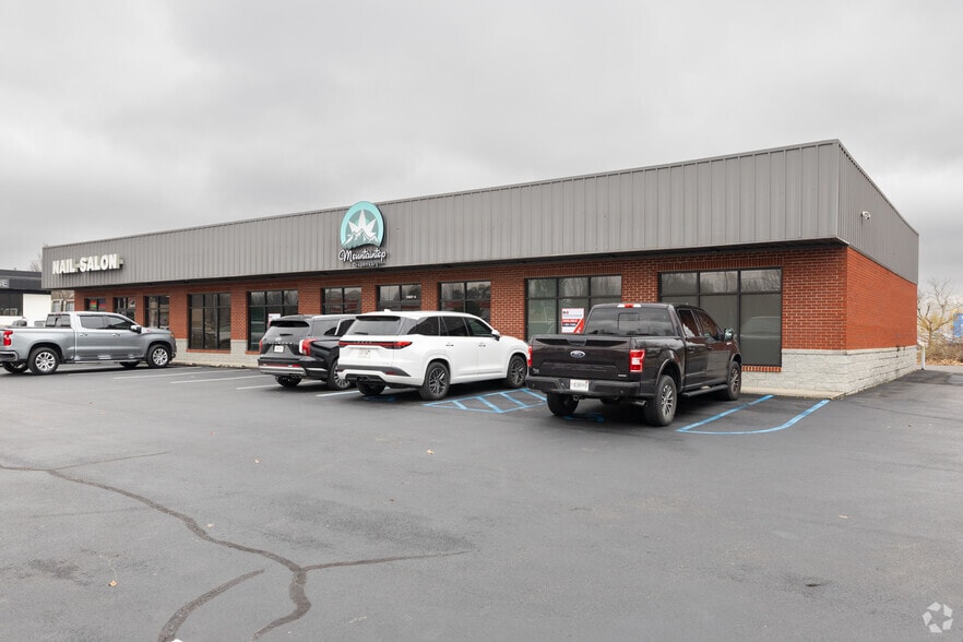 Primary Photo Of 11687 US Highway 431, Guntersville General Retail For Lease
