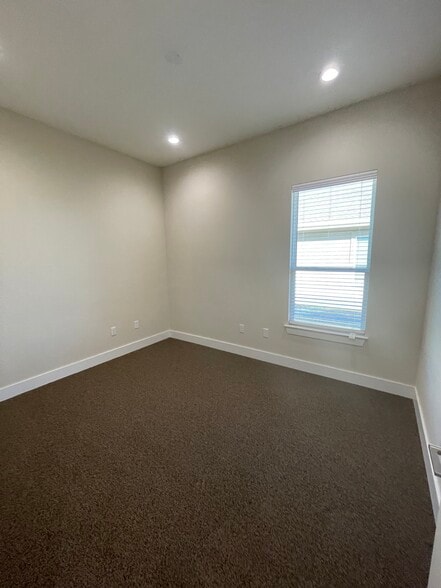 More Photos Of 2951 FM 1460, Georgetown Office For Sale