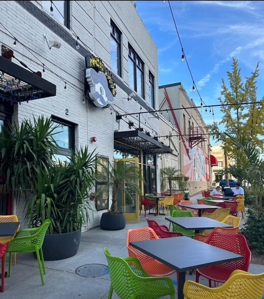 More Photos Of 2 W Pennsylvania Ave, Towson Restaurant For Lease