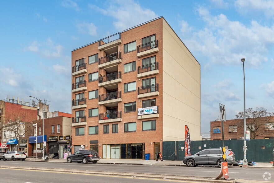 More Photos Of 172-18 Jamaica Ave, Jamaica Coworking Space