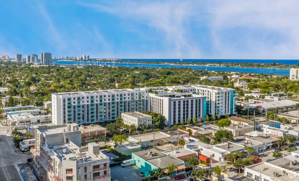 More Photos Of 2585 Spruce Ave, West Palm Beach Apartments For Lease
