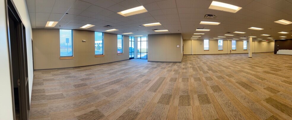 More Photos Of 30 Becker Rd, West Henrietta Showroom For Lease