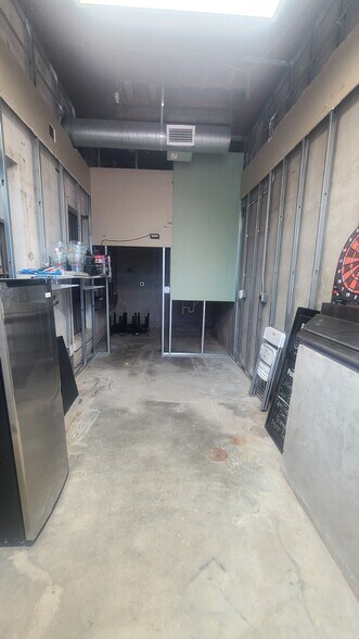 More Photos Of 221 6th St N, Texas City General Retail For Sale