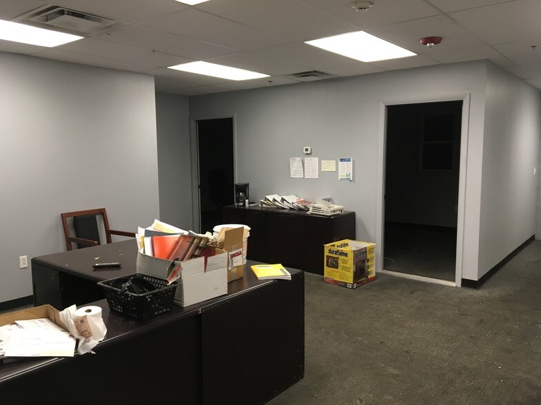 More Photos Of 1400 Front St, Warren Warehouse For Lease