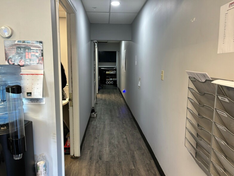 More Photos Of 1211 Commercial Park Dr, Tallahassee Warehouse For Sale