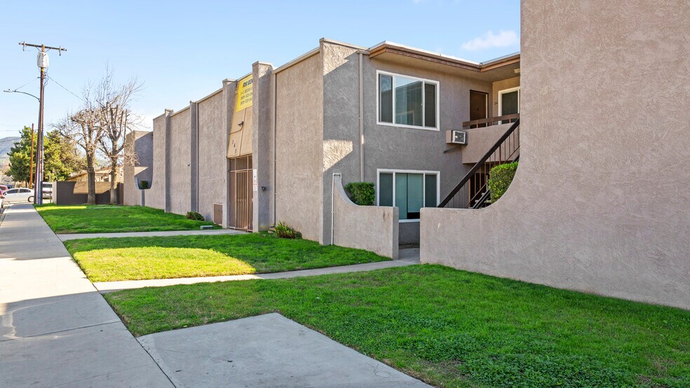 More Photos Of 141 E 42nd St, San Bernardino Apartments For Sale