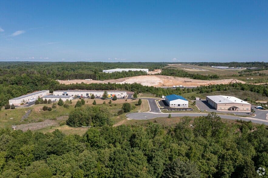 More Photos Of 20 Rawlings Pl, Fredericksburg Warehouse For Lease