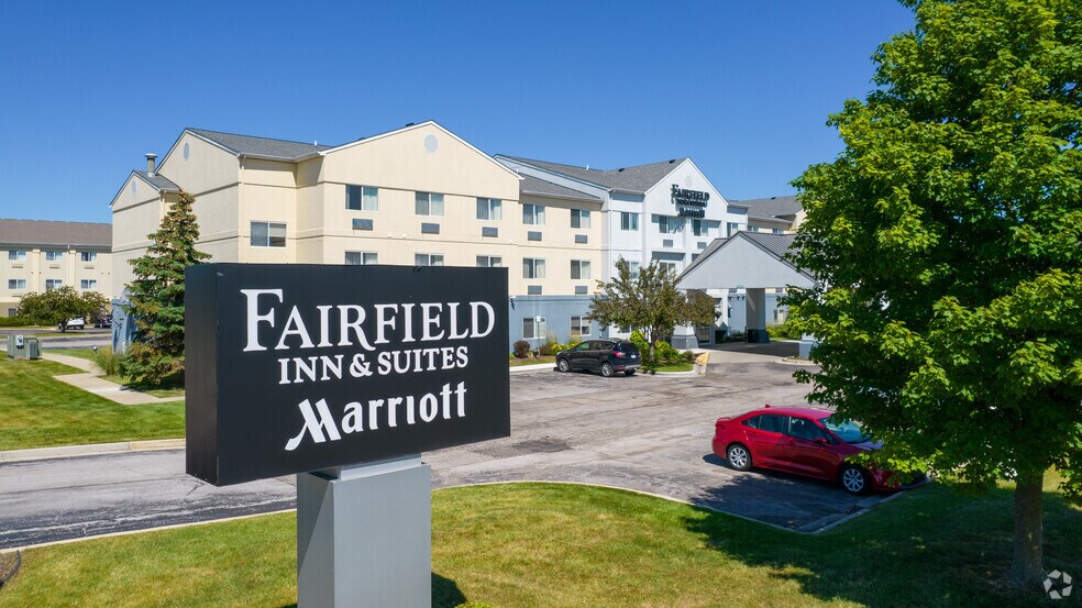 More Photos Of 5200 Cardinal Square Blvd, Saginaw Hotel For Sale