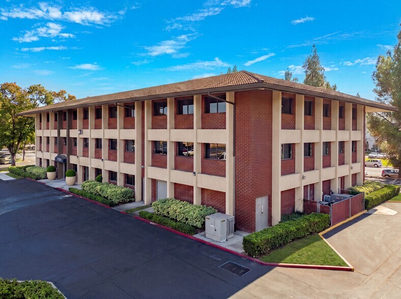 Primary Photo Of 7501 Hospital Dr, Sacramento Medical For Lease