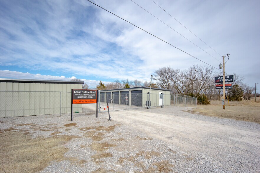 More Photos Of 6240 US Hwy 277, Elgin Industrial For Sale