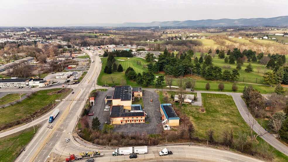 More Photos Of 1252 Harrisburg Pike, Carlisle Hotel For Sale