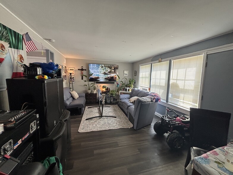More Photos Of 15488 Mount Calvert Rd, Upper Marlboro Apartments For Sale