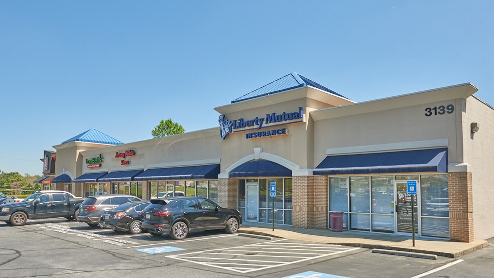 More Photos Of 3221 N Cobb Pky, Kennesaw Unknown For Lease