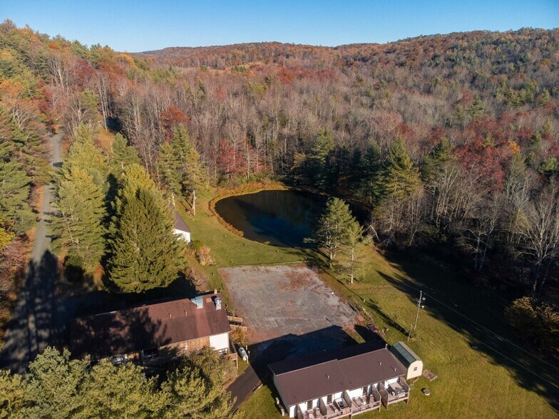 More Photos Of 182 Woodberry Rd Sw, Meadows Of Dan Hotel For Sale