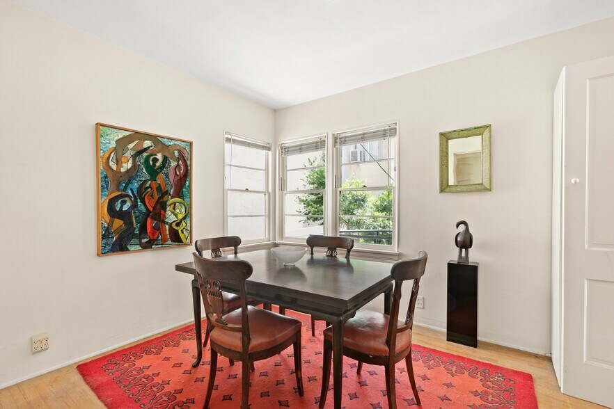 More Photos Of 8570 Holloway Dr, West Hollywood Multifamily For Sale