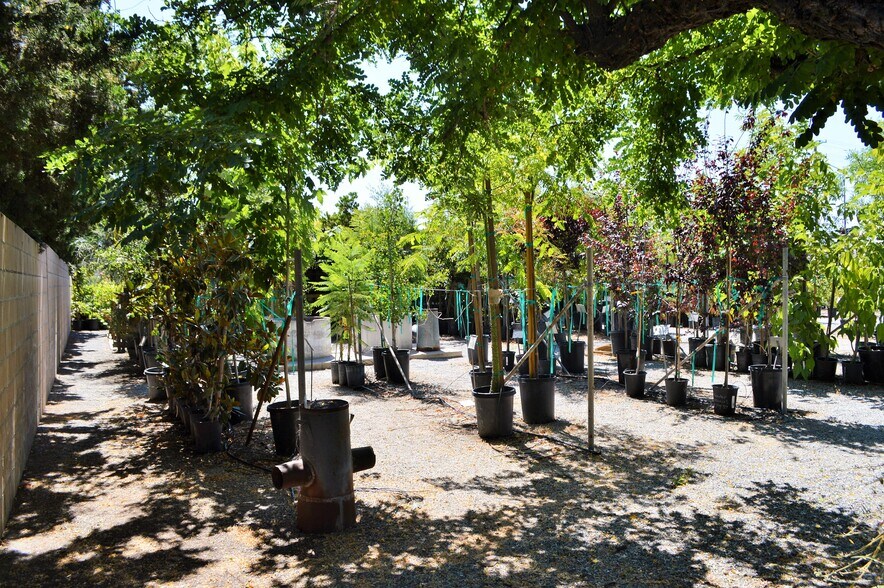 More Photos Of 2750 W Devonshire Ave, Hemet Freestanding For Sale