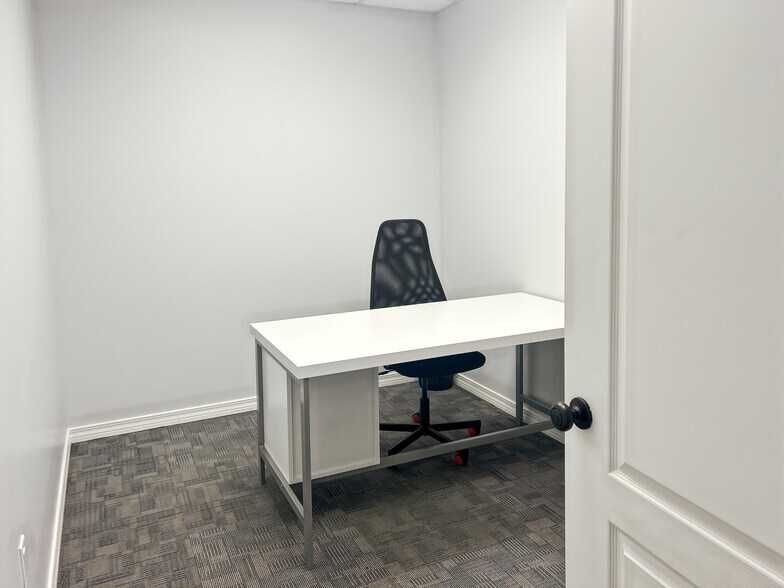More Photos Of 2300 Marsh Point Rd, Neptune Beach Coworking Space